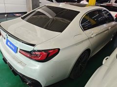 BMW 5 Series 530Li Premier M Sport Package - ფოტო 3
