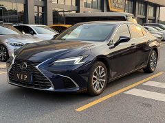 Lexus ES 300h Premium Edition - ფოტო 1