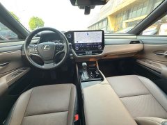 Lexus ES 300h Premium Edition - ფოტო 6