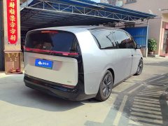 Li Auto Li Xiang MEGA 2024 Ultra - ფოტო 3