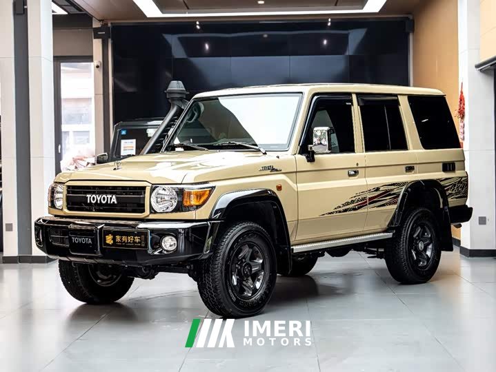 Toyota Land Cruiser (Imported) LC76 4.0L Manual - ავტომობილი ჩინეთიდან