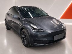 Tesla Model Y Rear-Wheel Drive - ფოტო 3