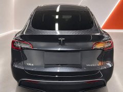 Tesla Model Y Rear-Wheel Drive - ფოტო 5