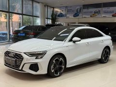 Audi A3 A3L Limousine 35 TFSI Fashion Sport - ფოტო 1