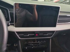 Volkswagen Tiguan L Outstanding Edition 330TSI Automatic Two-Wheel Drive R-Line Dragon Shine Version - ფოტო 13