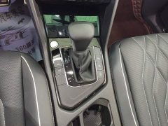 Volkswagen Tiguan L Outstanding Edition 330TSI Automatic Two-Wheel Drive R-Line Dragon Shine Version - ფოტო 16
