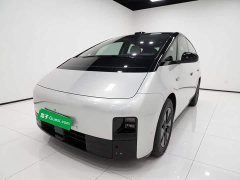 Li Auto MEGA Home Family Edition - ფოტო 1