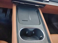 Dongfeng eπ007 Pure Electric 565 AWD Max Pilot Edition - ფოტო 16