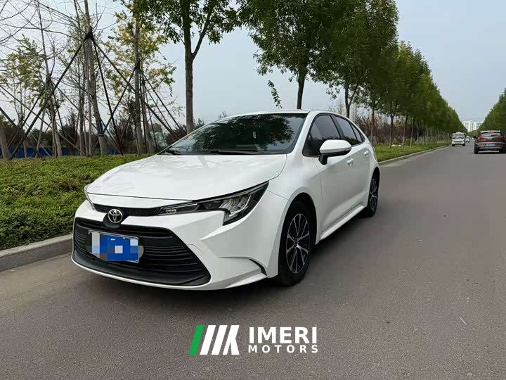 Toyota Corolla TNGA 1.5L CVT Base