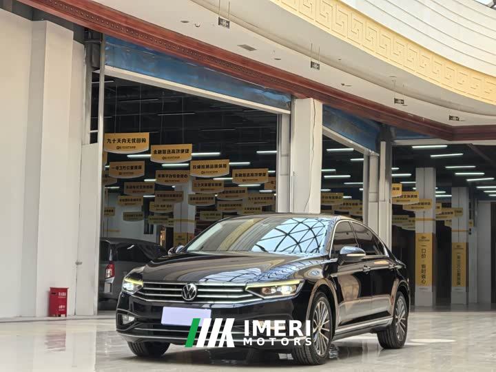 Volkswagen Magotan 330TSI DSG Luxury