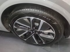 Li Auto L6 Max - ფოტო 6