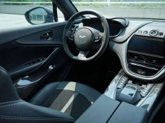 Aston Martin DBX 3.0T Straight-Six - ფოტო 6
