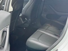 Tesla Model Y Long Range All-Wheel Drive - ფოტო 10