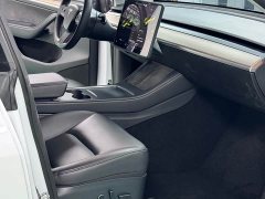 Tesla Model Y Long Range All-Wheel Drive - ფოტო 12