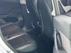 Tesla Model Y Long Range All-Wheel Drive - ფოტო 13