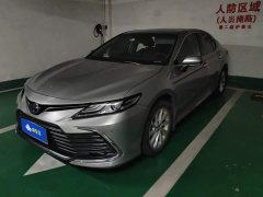 Toyota Camry 2.0G Luxury - ფოტო 1