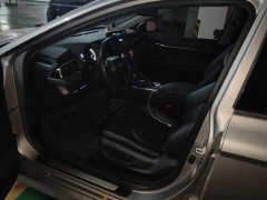 Toyota Camry 2.0G Luxury - ფოტო 9