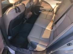 Lexus ES 200 Premium Edition - ფოტო 11