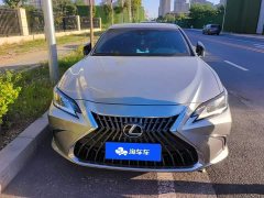 Lexus ES 200 Premium Edition - ფოტო 2