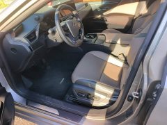 Lexus ES 200 Premium Edition - ფოტო 9