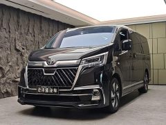 Toyota HIACE 2022 3.5L Automatic 7-Seater - ფოტო 1