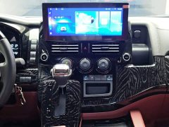 Toyota HIACE 2022 3.5L Automatic 7-Seater - ფოტო 16