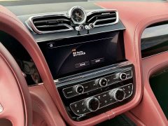 Bentley Bentayga 2024 4.0T V8 Long Wheelbase - ფოტო 9