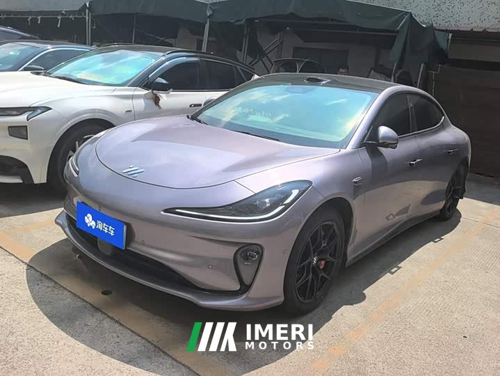 IM Motors Zhiji L6 Max - ავტომობილი ჩინეთიდან