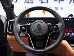 AITO Wenjie M8 Pure Electric Max Five-Seat AWD (192-Channel LiDAR) - ფოტო 6