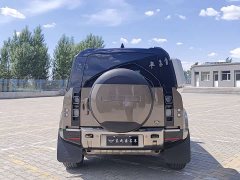 Land Rover Defender 110 P400 X - ფოტო 4