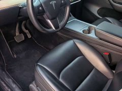 Tesla Model Y Standard Range RWD - ფოტო 4