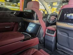 FAW Red Flag E-HS9 660km Range Flagship Edition Four-Seater - ფოტო 4