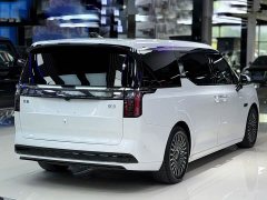 Zeekr Geely Zeekr 009 2022 WE Edition - ფოტო 14