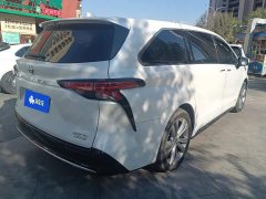 Toyota Sienna 2.5L Hybrid Premium Edition - ფოტო 3