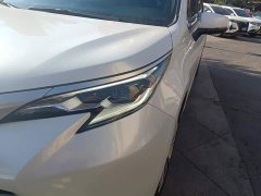 Toyota Sienna 2.5L Hybrid Premium Edition - ფოტო 5