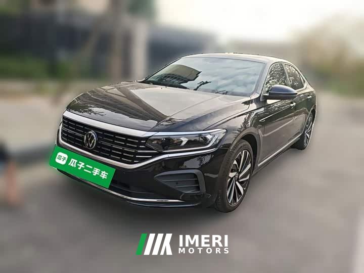 Volkswagen Passat 330TSI Elite - ავტომობილი ჩინეთიდან