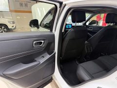 Honda Vezel 2023 1.5L CVT Tech Edition - ფოტო 17