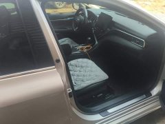 Toyota Camry 2.0G Luxury Edition - ფოტო 8