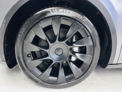 Tesla Model Y Standard Range RWD - ფოტო 16