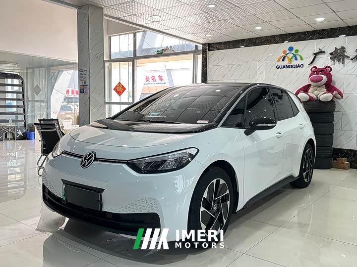 Volkswagen ID.3 Outstanding Edition - ავტომობილი ჩინეთიდან