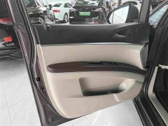 Buick GL8 Land Official Business Class 652T Comfort Edition - ფოტო 8