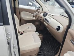 Wuling Hongguang MINIEV Fourth Generation Four-Door Advanced Edition - ფოტო 8