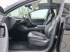 Tesla Model Y Long Range All-Wheel Drive - ფოტო 4