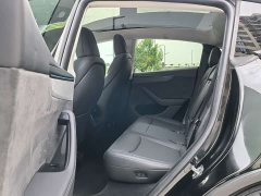 Tesla Model Y Long Range All-Wheel Drive - ფოტო 5