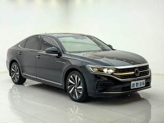 Volkswagen Passat 330TSI Luxury - ფოტო 3