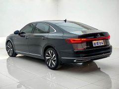 Volkswagen Passat 330TSI Luxury - ფოტო 4