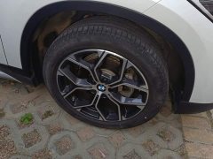 BMW X1 2022 sDrive20Li Premium - ფოტო 6