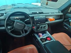 Land Rover Defender 110 3.0T P400 X-Dynamic HSE - ფოტო 12