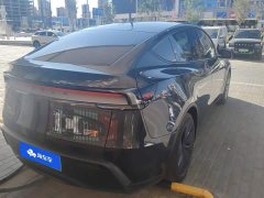 Tesla Model Y Rear-Wheel Drive Launch Edition - ფოტო 3