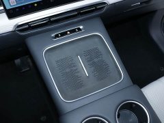 Voyah Lantu Dreamchaser PHEV AWD Flagship Kunpeng Edition - ფოტო 11